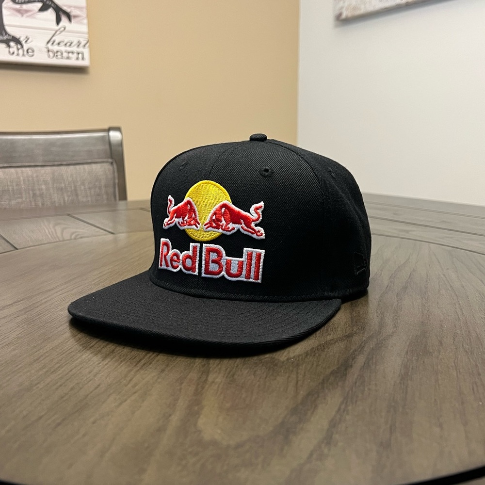 Red Bull new era snap back black